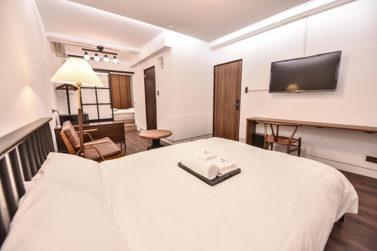 Eryang Homestay Тайнань Экстерьер фото