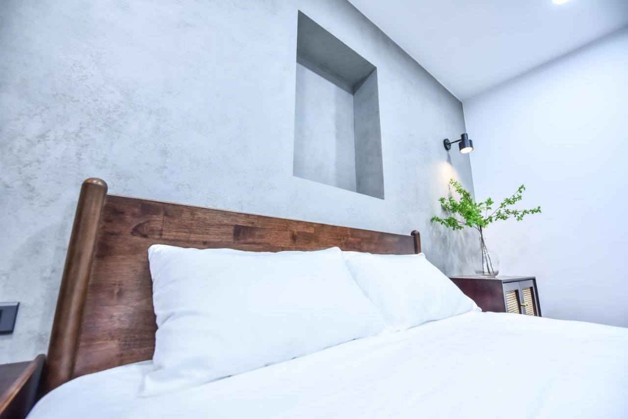 Eryang Homestay Тайнань Экстерьер фото